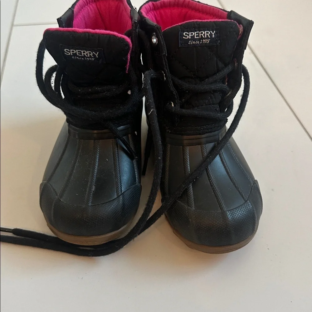 Sperry Top-Sider Girl's Port Boot duck Kids Black Pink Boots 9